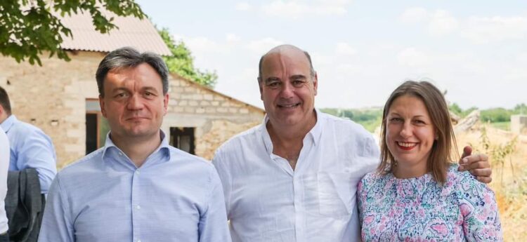 Visite du premier ministre moldave à notre Éco-pension à Horodiște